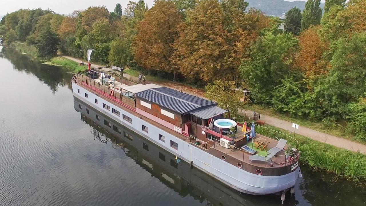 Botel Le Grand Large *